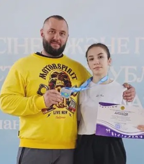  Акмолинская спортсменка-армрестлер завоевала серебро чемпионата Казахстана 