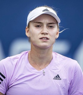 Елена Рыбакина снялась с турнира WTA-1000 в Дубае