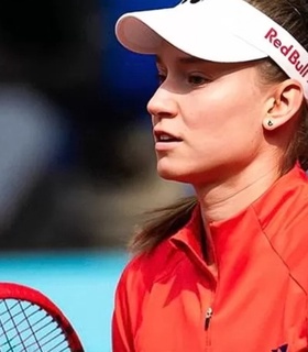 Елена Рыбакина уверенно вышла в 1/8 финала Mutua Madrid Open