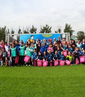 В Алматы прошел фестиваль футбола для девочек