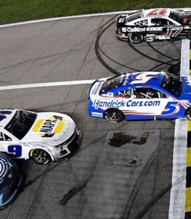 В NASCAR случился самый плотный финиш в истории