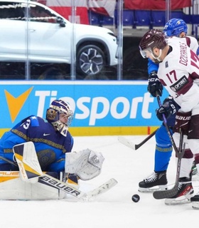 Сборная Казахстана всухую уступила Латвии на чемпионате мира по хоккею в Чехии