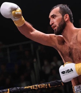 Гадзимагомедов провел бой за титул WBA в бantarweight