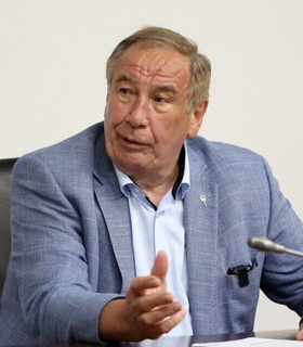 Тарпищев о серебряной медали Андреевой и Шнайдер: «Поменял решение в последний момент»