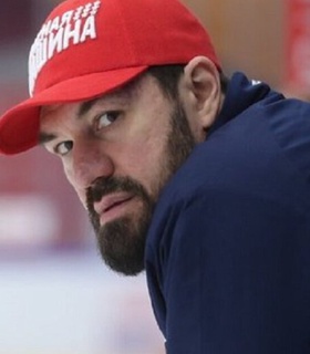 Экс-хоккеист Артюхин и футболист Тарасов могут встретиться на ринге по правилам MMA