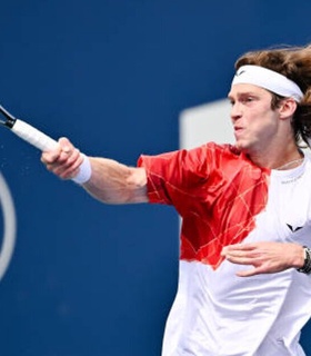 Canadian Open: Рублев и Синнер вышли в 1/4 финала, Рууд снялся, Зверев играет с Руне