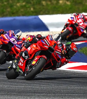 «Либерти Медиа» продаст акции «Формулы-1» на $825 млн ради приобретения MotoGP