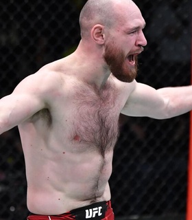 Взвешивание перед UFC on ESPN 62: Каннонир и Борральо показали разный вес