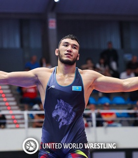 Ризабек Айтмухан завоевал золотую медаль чемпионата мира по вольной борьбе U20