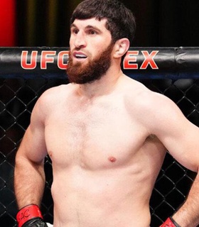 Анкалаев подписал новый контракт с UFC, сообщает менеджер Али Абдель-Азиз