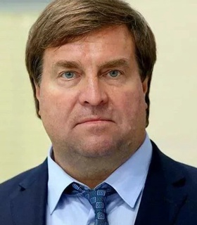 Владимир Сальников: Юлия Ефимова сама решает, выступать ли на международных стартах