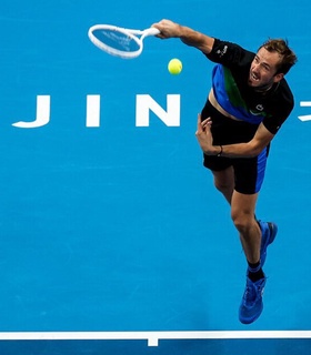 Даниил Медведев прилетел в Пекин на турнир ATP 500
