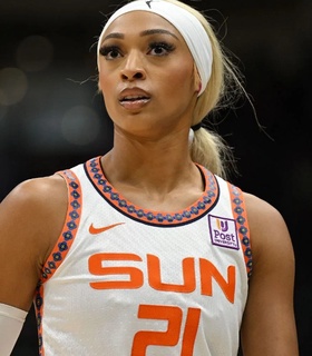 Дижонай Кэррингтон признана самым прогрессирующим игроком WNBA 2024 года