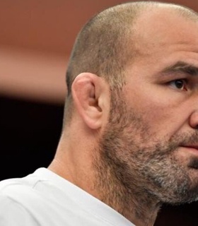 44-летний Гловер Тейшейра планирует возвращение в ММА