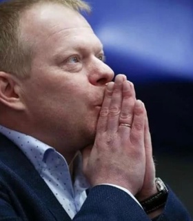 Сергей Дудаков о скрытии эмоций на публике