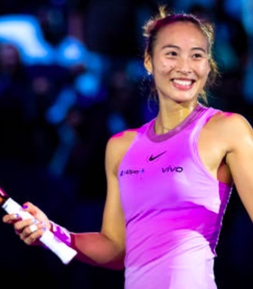 Циньвэнь Чжэн: от неудач на «Ролан Гаррос» до успеха в финале WTA