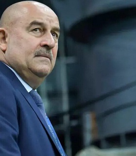 Черчесов начал говорить по-казахски на тренировках