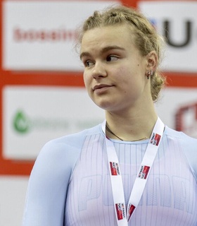 Алина Лысенко одержала победу в спринте на турнире по велотреку в Японии