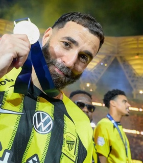 Карим Бензема выиграл два трофея в Саудовской Аравии