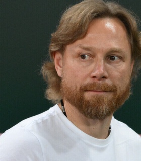 Валерий Карпин ведет переговоры с «Динамо», но рассматривает и другие предложения