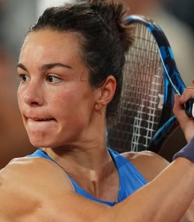 Ига Швентек выбыла из топ-5 рейтинга WTA, Лоис Буассон поднялась на 296 позиций