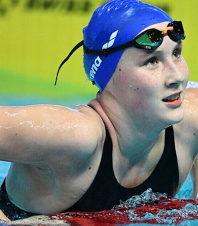 Мишарина и Степанов стали победителями чемпионата России по плаванию на 5 км