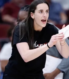 Рейтинги WNBA снизились на 55% после травмы Кейтлин Кларк