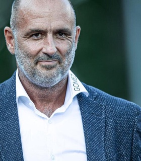 Главный тренер сборной Польши Пробеж подал в отставку после конфликта с Левандовским
