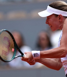 Четвертьфинал WTA в Хертогенбоше: Александрова против Кудерметовой