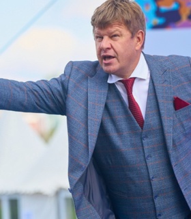Дмитрий Губерниев призывает действовать в отсутствии позитивных новостей о допуске к международным соревнованиям