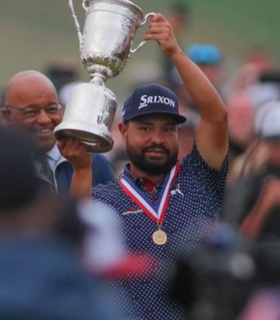 Джей-Джей Спаун сенсационно выиграл US Open по гольфу