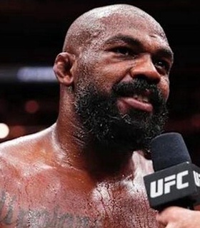 Джон Джонс завершил свою карьеру в UFC
