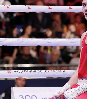 Сборная России по боксу разгромила сборную мира на ПМЭФ