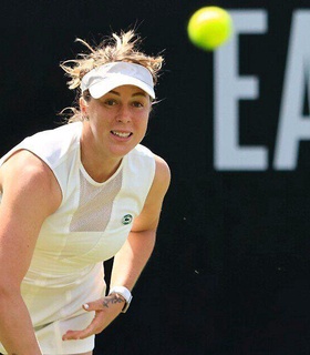 Павлюченкова вышла в четвертьфинал впервые с Australian Open