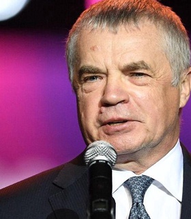 Александр Медведев не исключает возможности названия стадиона в честь Сергея Семака