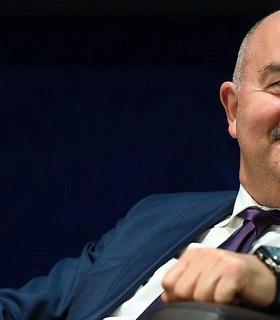 Станислав Черчесов о роли финансов в футболе: успех приходит не с деньгами