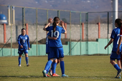 Женская сборная Казахстана U-17 завершила группу крупной победой Женская сборная Казахстана U-17 завершила группу крупной победой