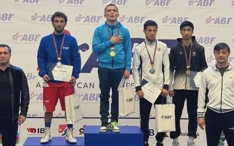 Казахстанцы взяли семь медалей на престижном турнире по боксу