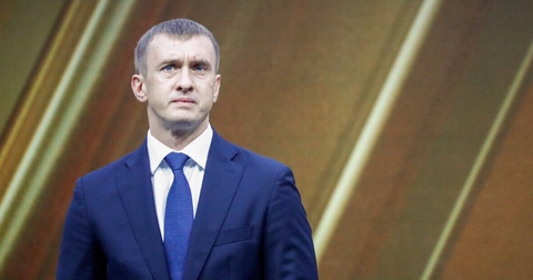 Алаев жестко раскритиковал судейство Бобровского в матче «Динамо» Махачкала и «Пари НН» Алаев жестко раскритиковал судейство Бобровского в матче «Динамо» Махачкала и «Пари НН»