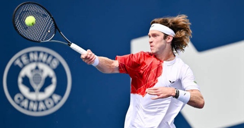 Canadian Open: Рублев и Синнер вышли в 1/4 финала, Рууд снялся, Зверев играет с Руне Canadian Open: Рублев и Синнер вышли в 1/4 финала, Рууд снялся, Зверев играет с Руне