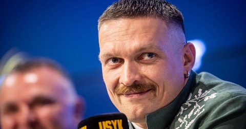 Жена Усика прокомментировала задержание мужа в аэропорту Кракова Жена Усика прокомментировала задержание мужа в аэропорту Кракова