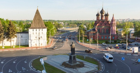 Форвард «Локомотива» Байрон Фроуз о Ярославле: «Мне тут нравится! Центр города классный, каток тоже неплохой, фанаты – просто улет!» Форвард «Локомотива» Байрон Фроуз о Ярославле: «Мне тут нравится! Центр города классный, каток тоже неплохой, фанаты – просто улет!»