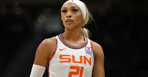 Дижонай Кэррингтон признана самым прогрессирующим игроком WNBA 2024 года Дижонай Кэррингтон признана самым прогрессирующим игроком WNBA 2024 года