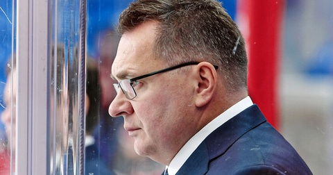 Андрей Назаров: «Конкуренция в КХЛ усилилась, болельщики активно поддерживают хоккей» Андрей Назаров: «Конкуренция в КХЛ усилилась, болельщики активно поддерживают хоккей»