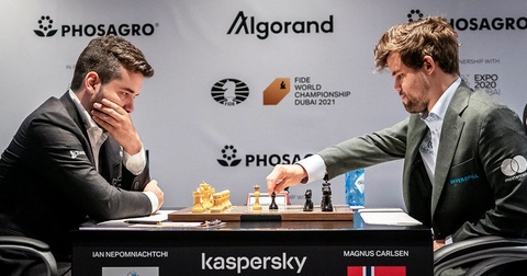 Ян Непомнящий уступил Магнусу Карлсену в четвертьфинале Champions Chess Tour Ян Непомнящий уступил Магнусу Карлсену в четвертьфинале Champions Chess Tour