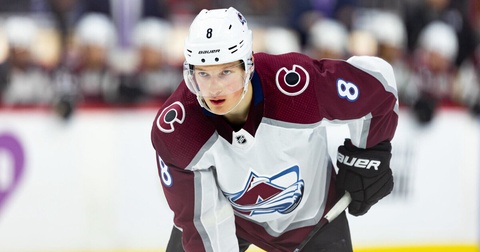 Кэйл Макар — главный претендент на «Норрис Трофи» по версии NHL.com Кэйл Макар — главный претендент на «Норрис Трофи» по версии NHL.com