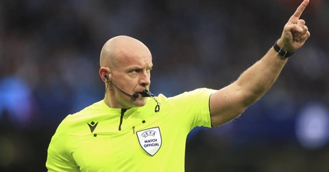 UEFA выпускает новые инструкции для работы с судьями перед матчами