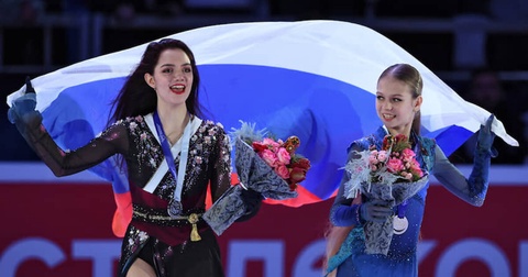 Александра Трусова представит два новых показательных номера на шоу Евгении Медведевой Александра Трусова представит два новых показательных номера на шоу Евгении Медведевой
