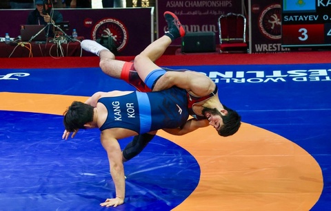 Борец Омар Сатаев вышел в финал чемпионата Азии Борец Омар Сатаев вышел в финал чемпионата Азии