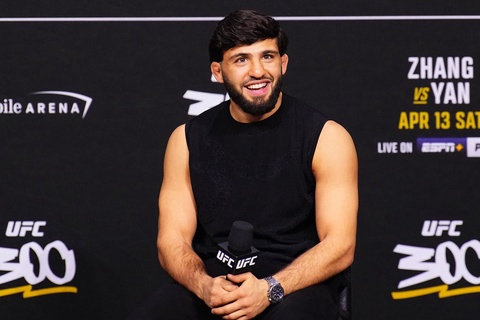 Арман Царукян заявил о неуважении со стороны UFC из-за предложения реванша с Гамротом Арман Царукян заявил о неуважении со стороны UFC из-за предложения реванша с Гамротом